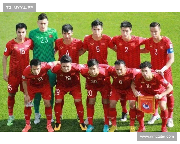 如何查询中国足球队与越南队的比赛时间及相关赛事安排